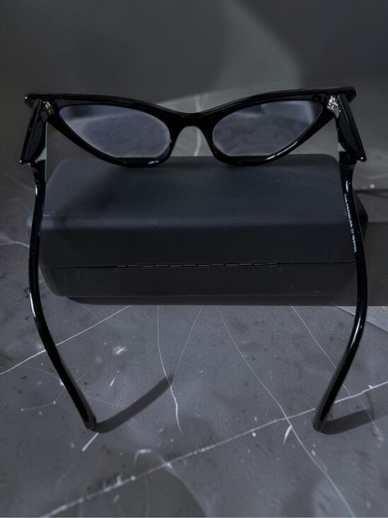 Adam Selman x Le Specs The Prowler Black Cat Eye Sunglasses Case 1821122 main image 5